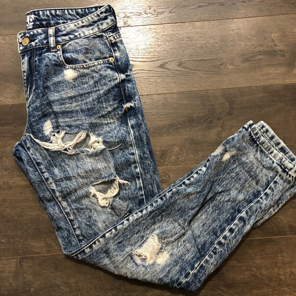 Garage boyfriend jeans.